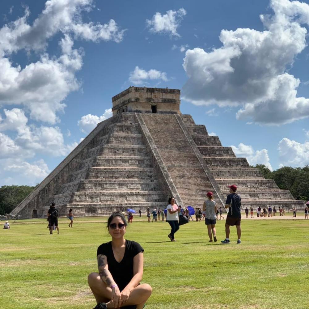 Meet your Posher, Raisa